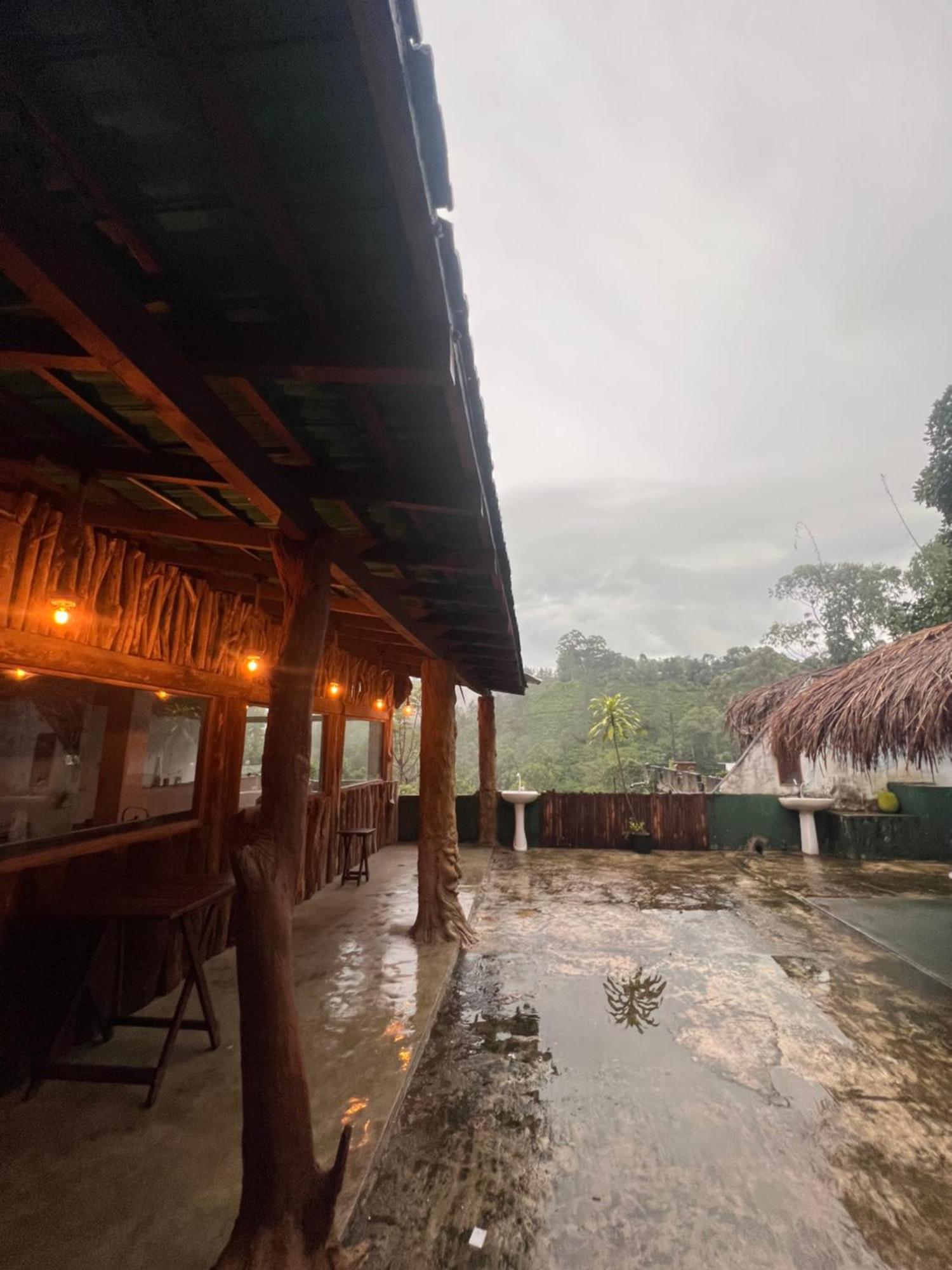 Ceylon Happy Laugh - Ella Hostel Exterior foto